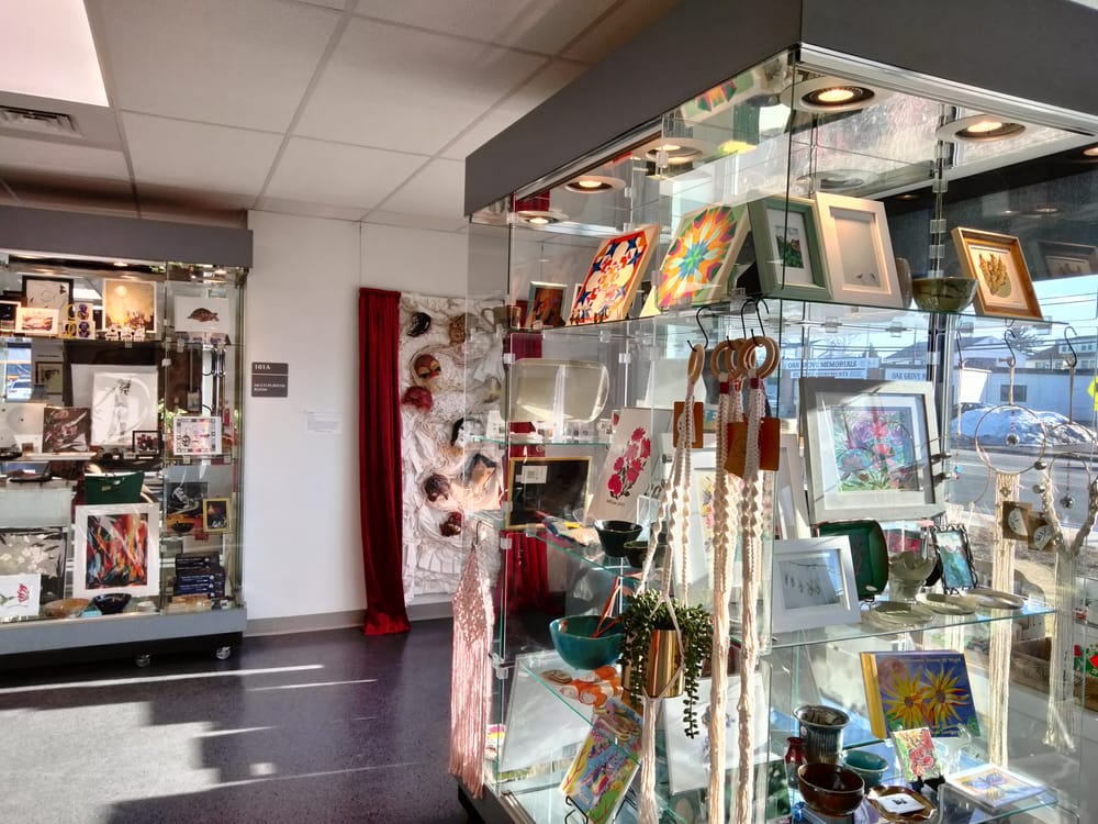 Arts Collaborative Medford opens new shop featuring local artists post image