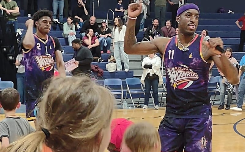 Harlem Wizards treat Medford to a basketball showcase post image